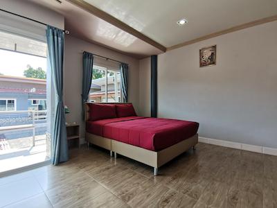 نامادی هاوس