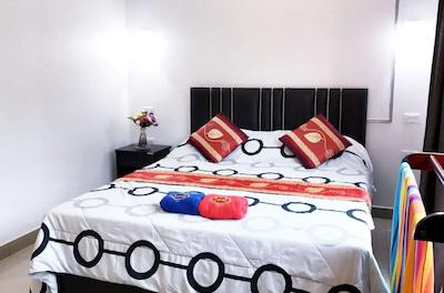 او وای او 1150 ساواسدی اورنج پوکت گست هاوس