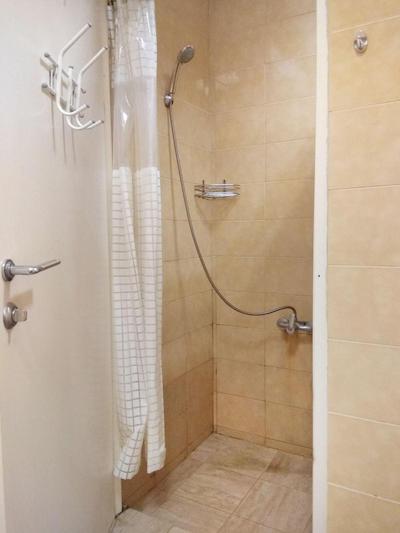 فورتونا این هاستل