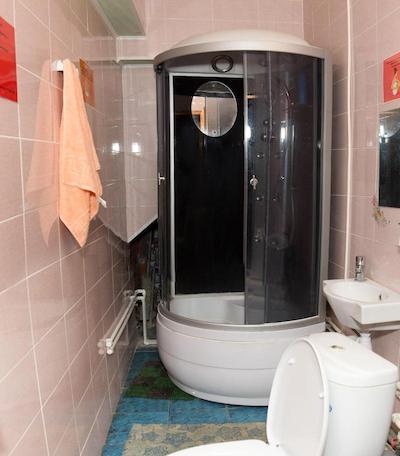 فورتونا این هاستل