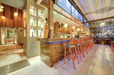 دابل تری بای هیلتون آدان ا