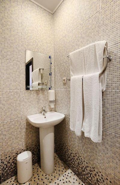 هتل لایت بارویخینسکایا