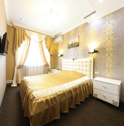 هتل لایت بارویخینسکایا