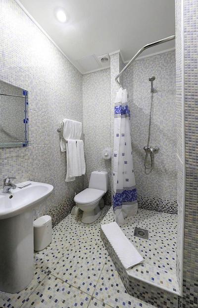 هتل لایت بارویخینسکایا