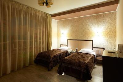 هتل تایوژنی