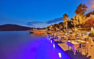 آنفورا اوتل