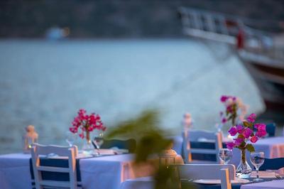 آنفورا اوتل