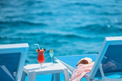 آنفورا اوتل