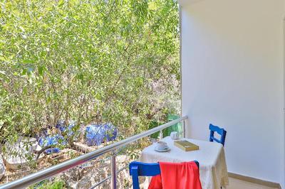 آنفورا اوتل