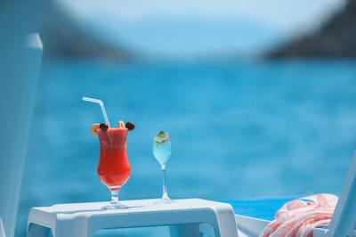 آنفورا اوتل