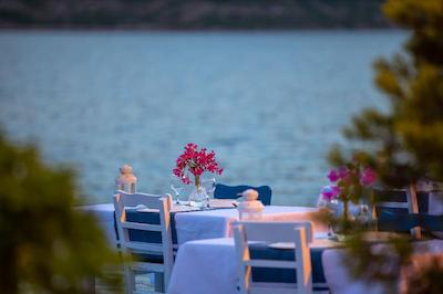 آنفورا اوتل