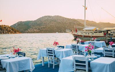 آنفورا اوتل