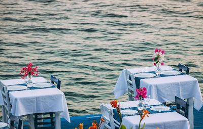 آنفورا اوتل