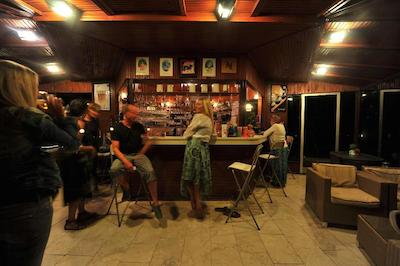 گرنادین لاج