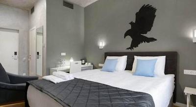 بد برایک هتل