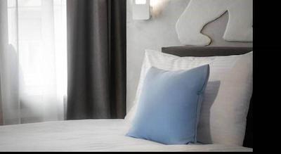 بد برایک هتل