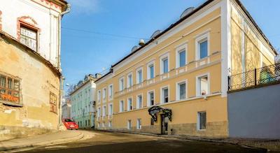 بد برایک هتل