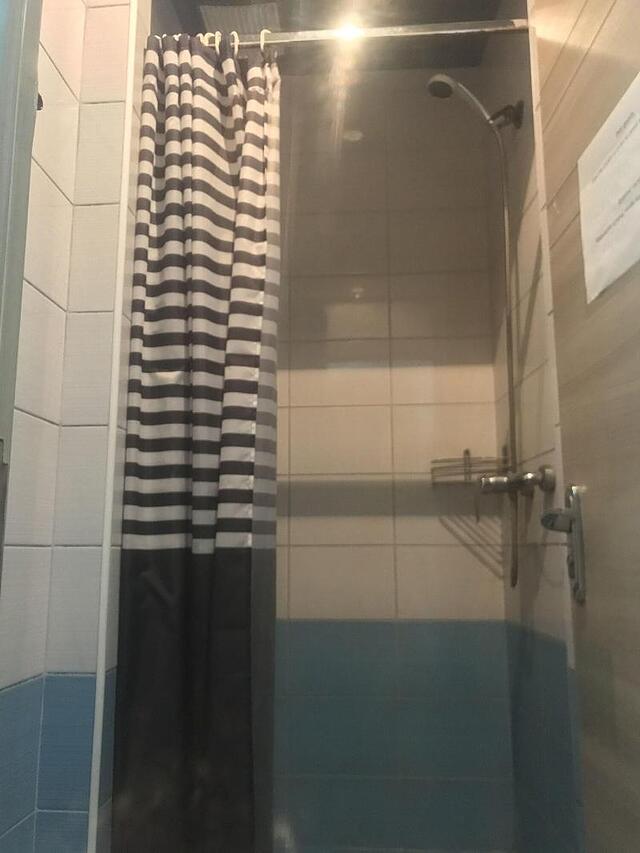 یام یام هاستل