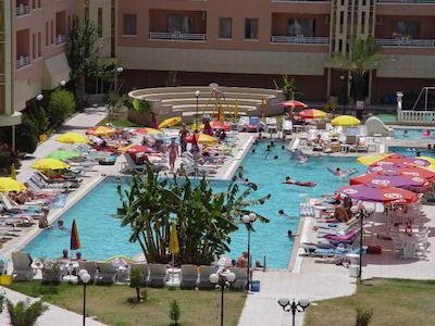 مید پوینت کلاب اند سوئیتز