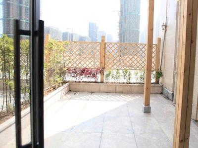 گرین تری این انکینگ دوژیو اونیو گرین لند متروپل