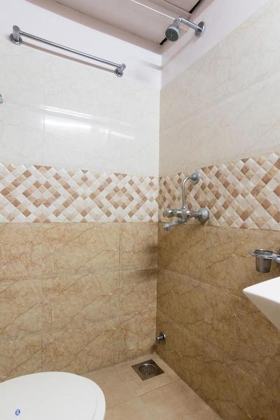 بنتلی ز هتل کلابا