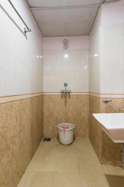 بنتلی ز هتل کلابا