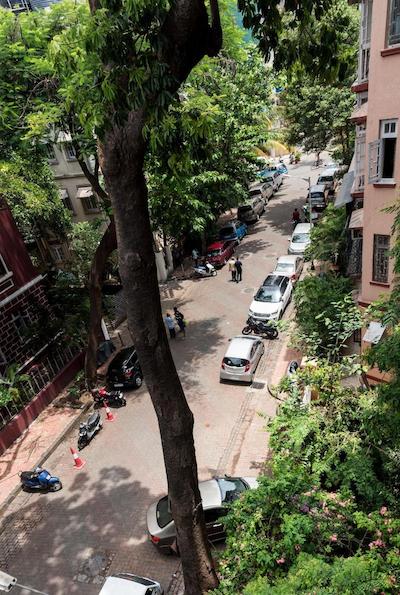 بنتلی ز هتل کلابا