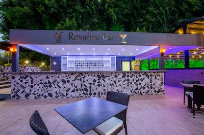 رویالیسا هتل