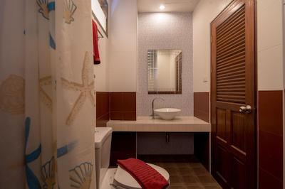 آمارین رزیدنس پاتونگ