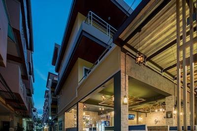 آمارین رزیدنس پاتونگ