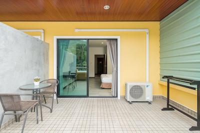 آمارین رزیدنس پاتونگ