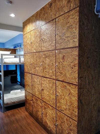 بیچ پکرز هاستل