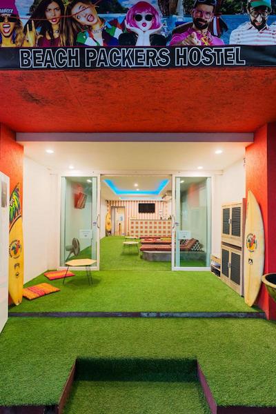 بیچ پکرز هاستل