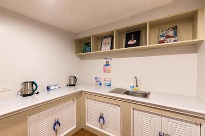 بیچ پکرز هاستل