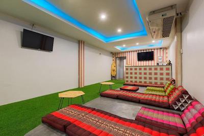 بیچ پکرز هاستل