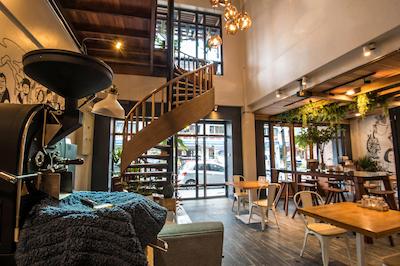 فمیلی تری هتل