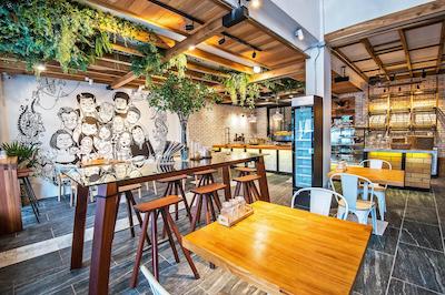 فمیلی تری هتل