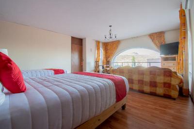 او وای او هتل کازا دل گوبرنادور