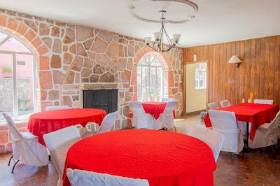 او وای او هتل کازا دل گوبرنادور