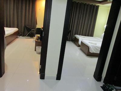 ال مابیله هتل ال ال سی