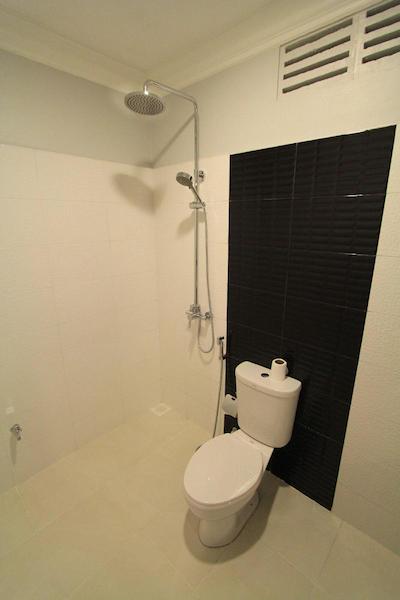 لوکال آیلند این