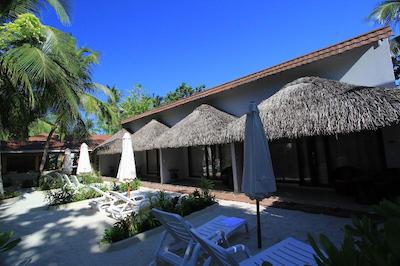 لوکال آیلند این