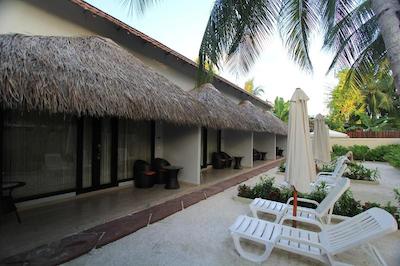 لوکال آیلند این