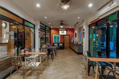 تی پاک دی رزیدنت