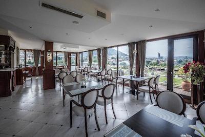 ریخه کوپالا هتل