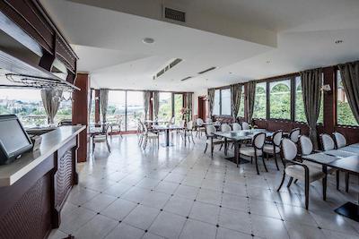 ریخه کوپالا هتل