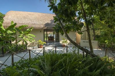 رزیدنس مالدیوز ات دیگورا