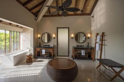 رزیدنس مالدیوز ات دیگورا