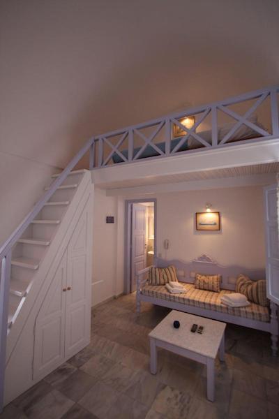 پلاگوس اویا