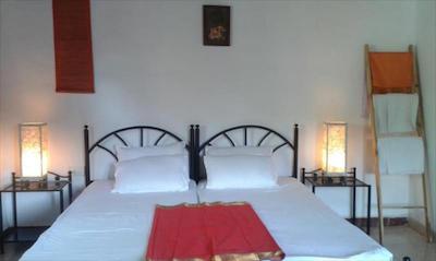 یونیک گست هاوس رومز ات آرپورا